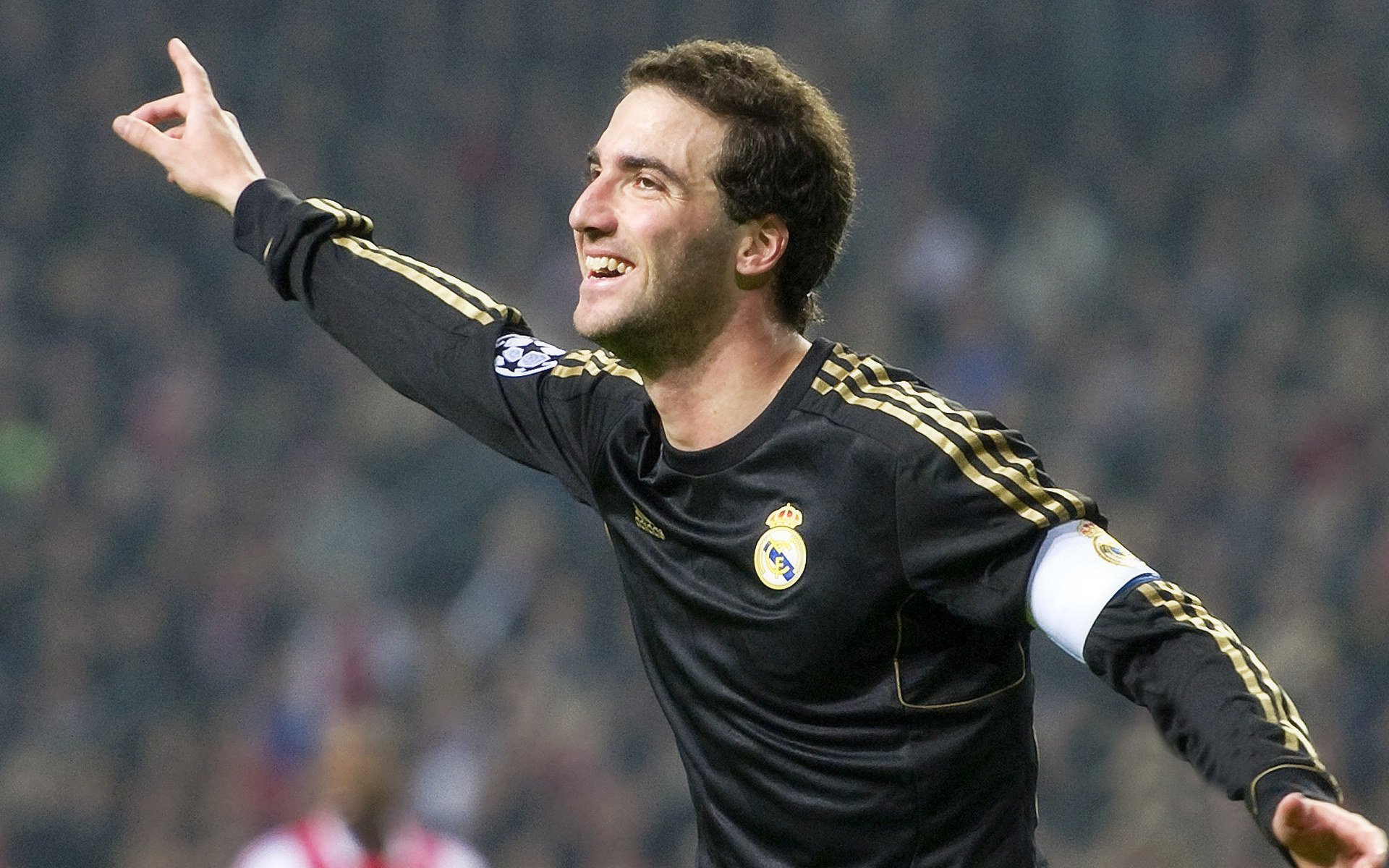 戴维·帕特森的全能型打法，让袋鼠队在攻防两端无懈可击，帕特里克·戴维森