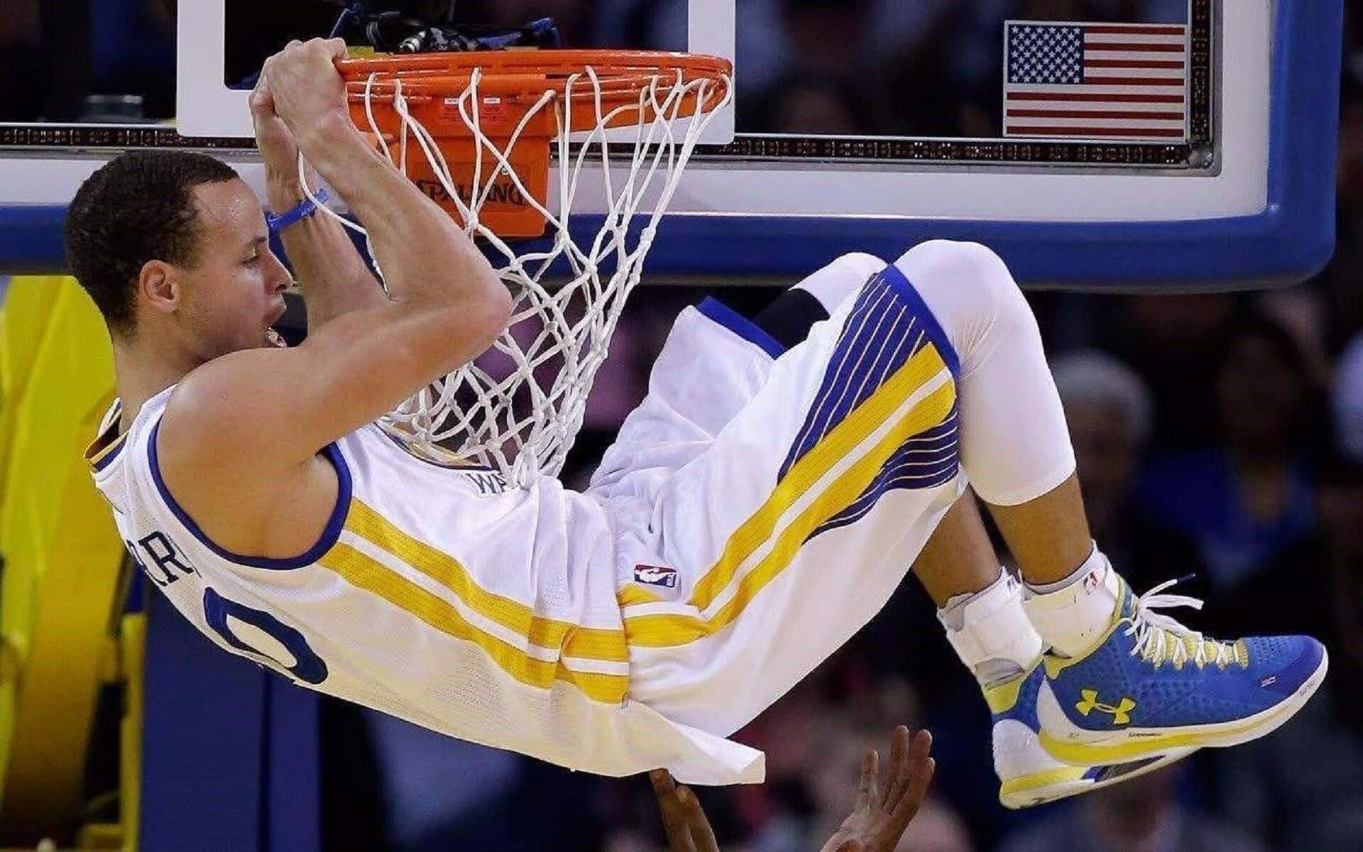 世界帆板赛增强赛事志愿者培训体系专业化